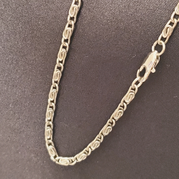 A16 Blue Cross Stainless Steel - Picture 8 of 8